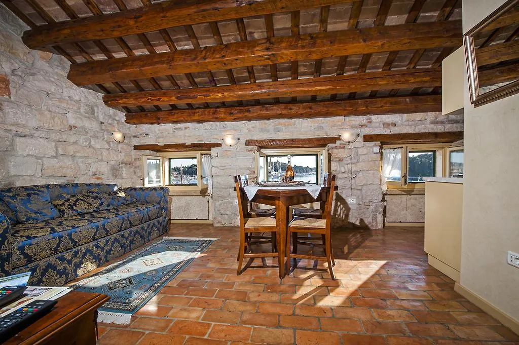 Appartamento Residence Porta Antica Centro Storico Rovigno